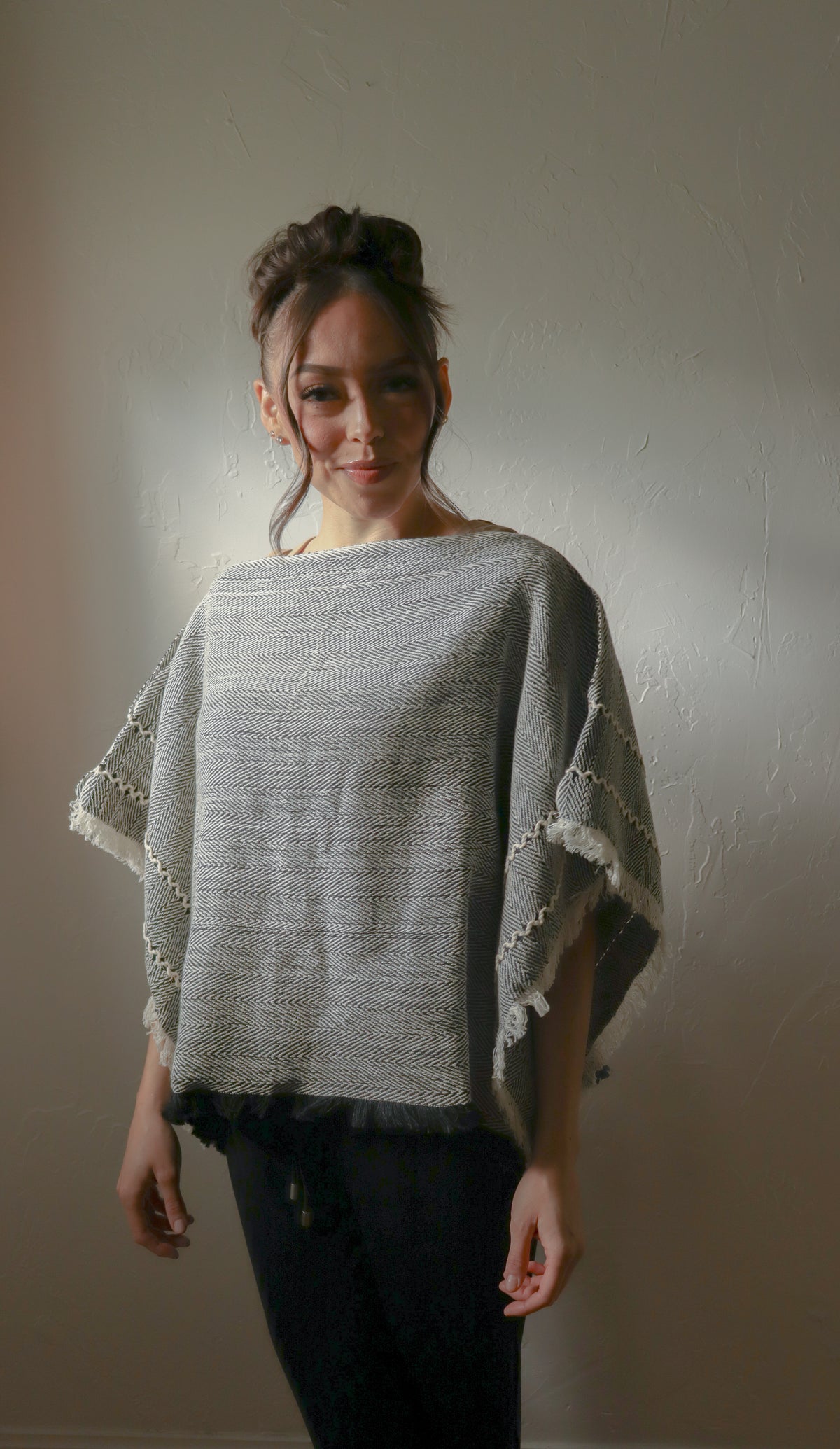 
                  
                    Black and White Boat Neck Poncho | Handwoven in El Salvador by Artesan
                  
                
