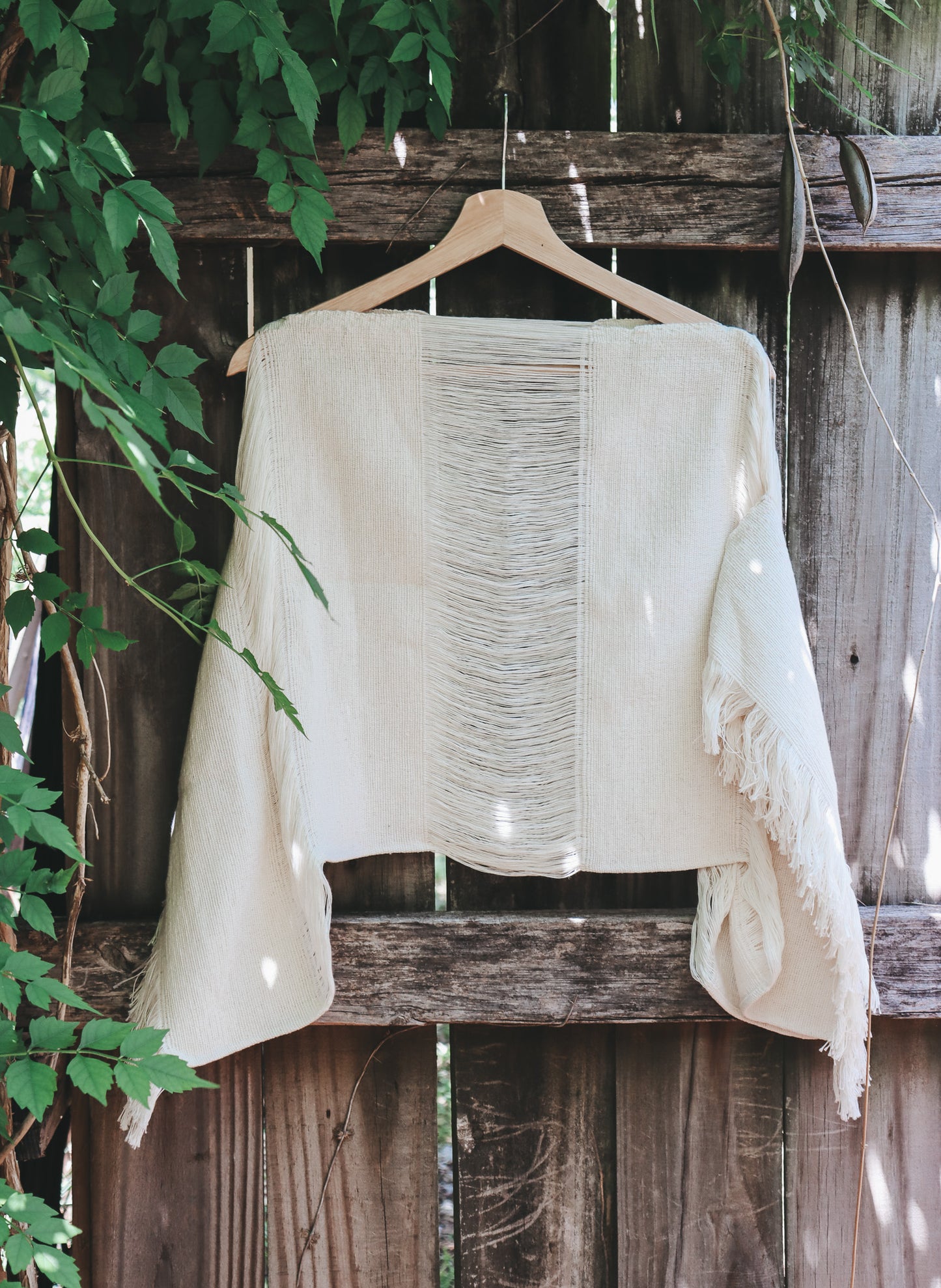 
                  
                    Blusa Calada
                  
                