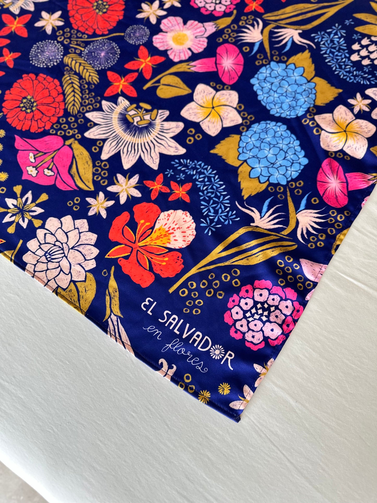 
                  
                    Mapa en Flores (Flower Map) Scarf - PRE ORDER
                  
                