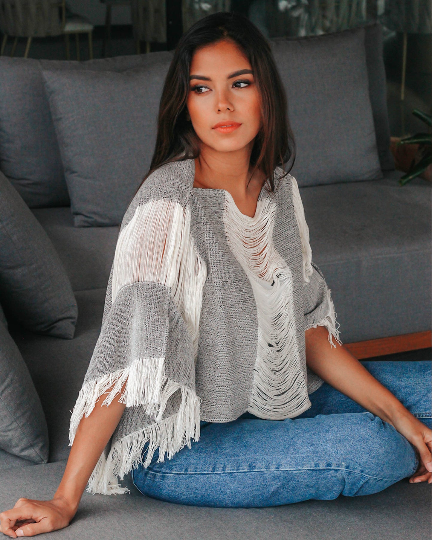 
                  
                    Blusa Calada
                  
                