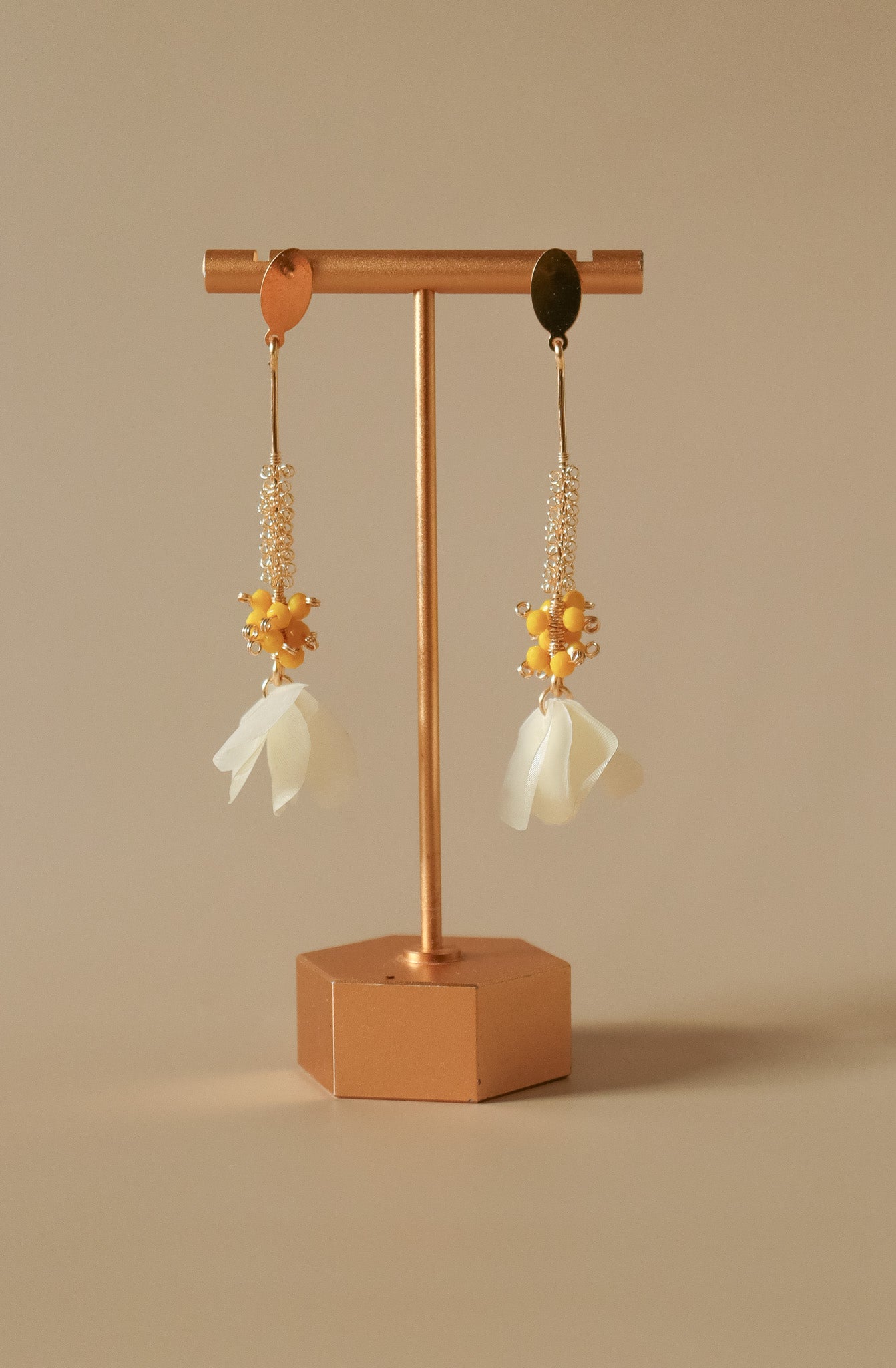 
                  
                    Fish Scale & Crystal Drop Earrings | Handmade in El Salvador by 16 Nuditos
                  
                